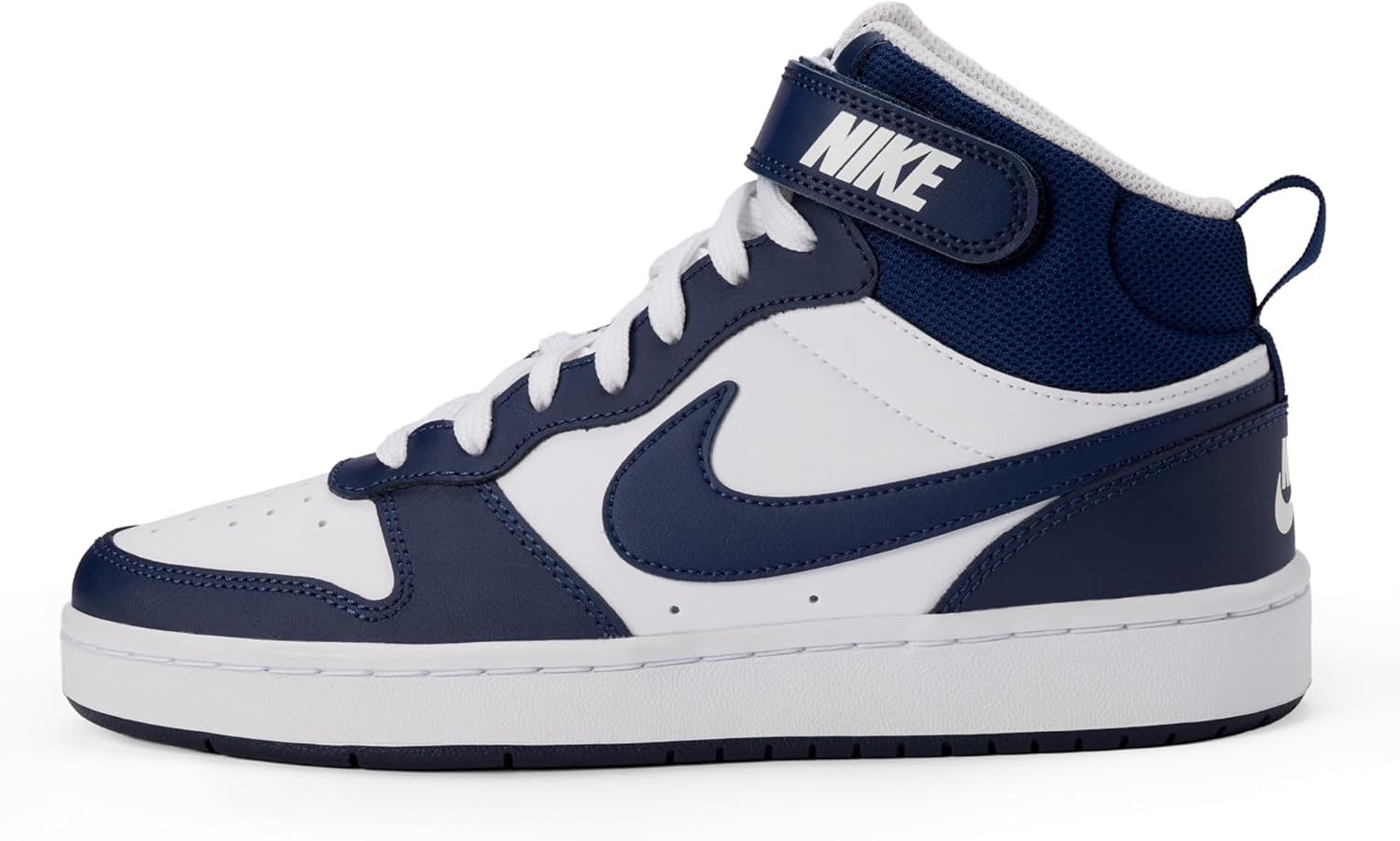 

Кроссовки Nike Kids' Court Borough Mid 2, белый/синий