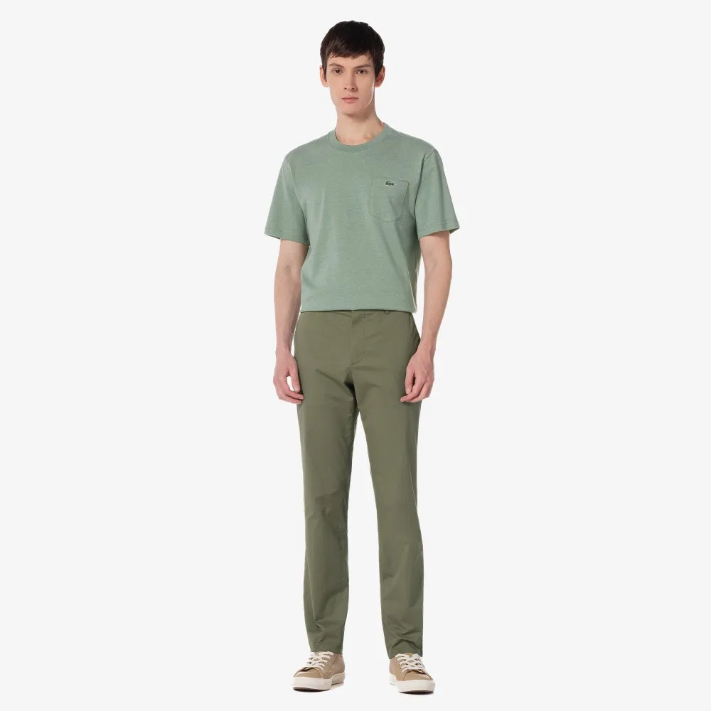 Мужские брюки чинос зауженного кроя цвета хаки от Lacoste — фото 2