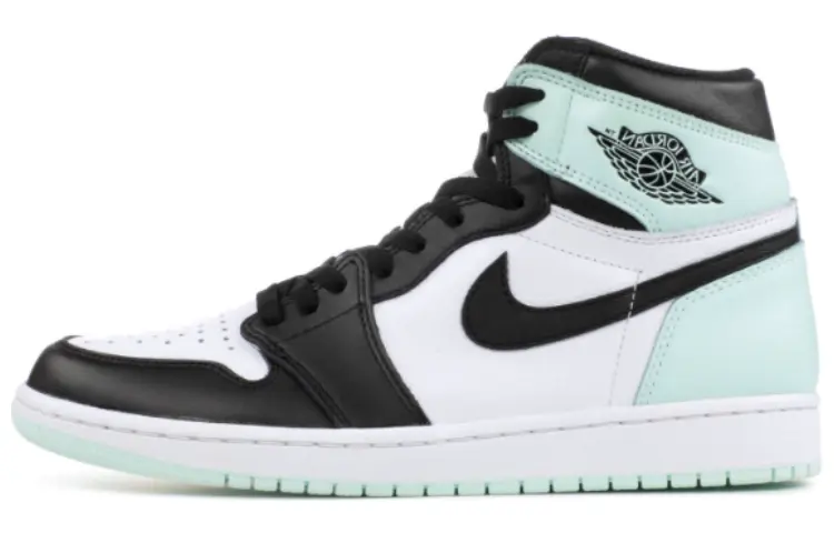 

Кроссовки JORDAN 1 Retro High Igloo