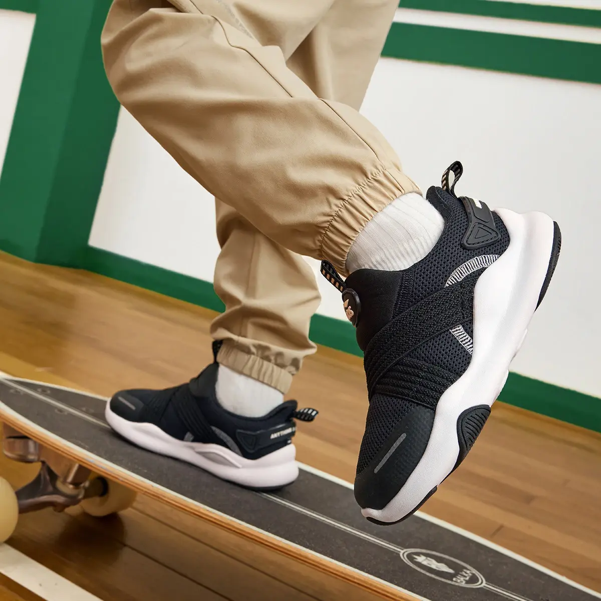 LINING YOUNG Мягкие повседневные низкие кеды Rebound черные детские — фото 4