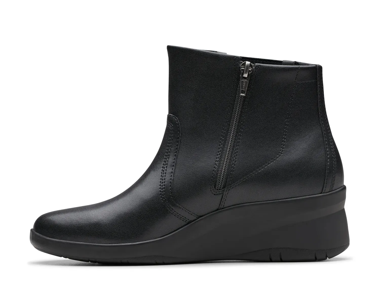 Ботильоны женские Clarks Suttyn Rae кожаные на танкетке, черный — фото 2