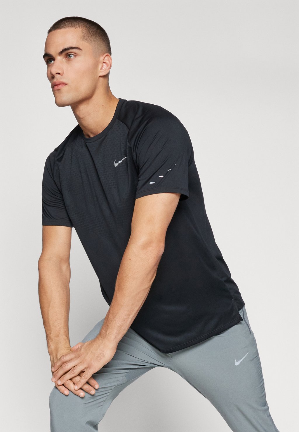 Спортивная футболка STRIDE Nike Performance, черный — фото 4