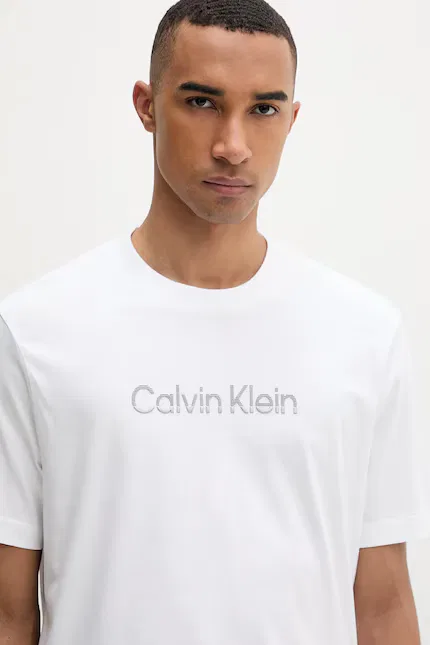 Футболка с принтом Calvin Klein, бежевый — фото 4