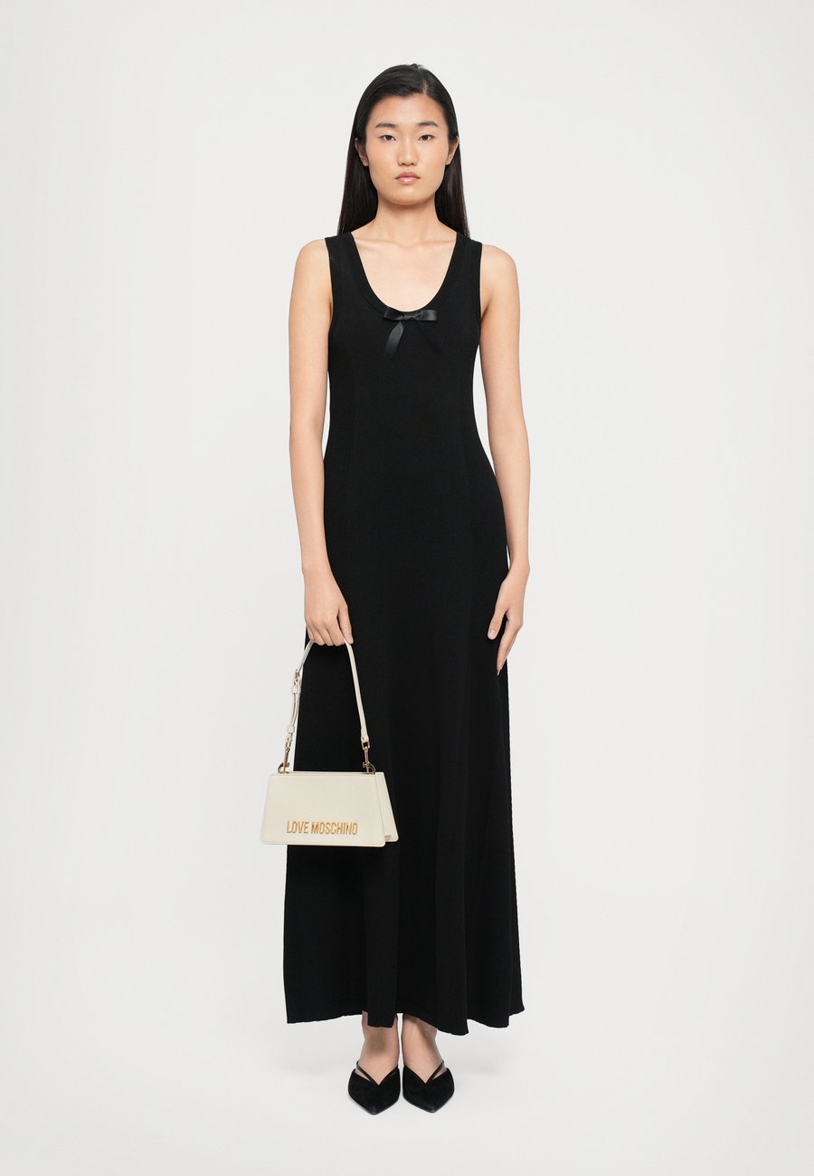 

Сумка Love Moschino SMART DAILY BAG, Ivory/Off-White