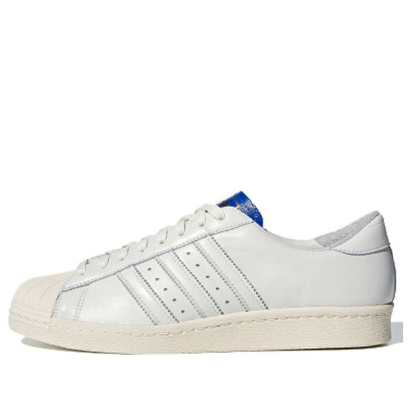 

Кроссовки суперзвезда bt Adidas, белый