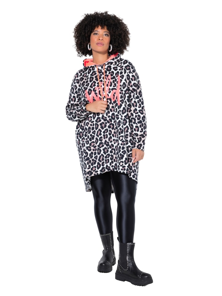 

Angel of Style Толстовка на фоне мягкого гранита