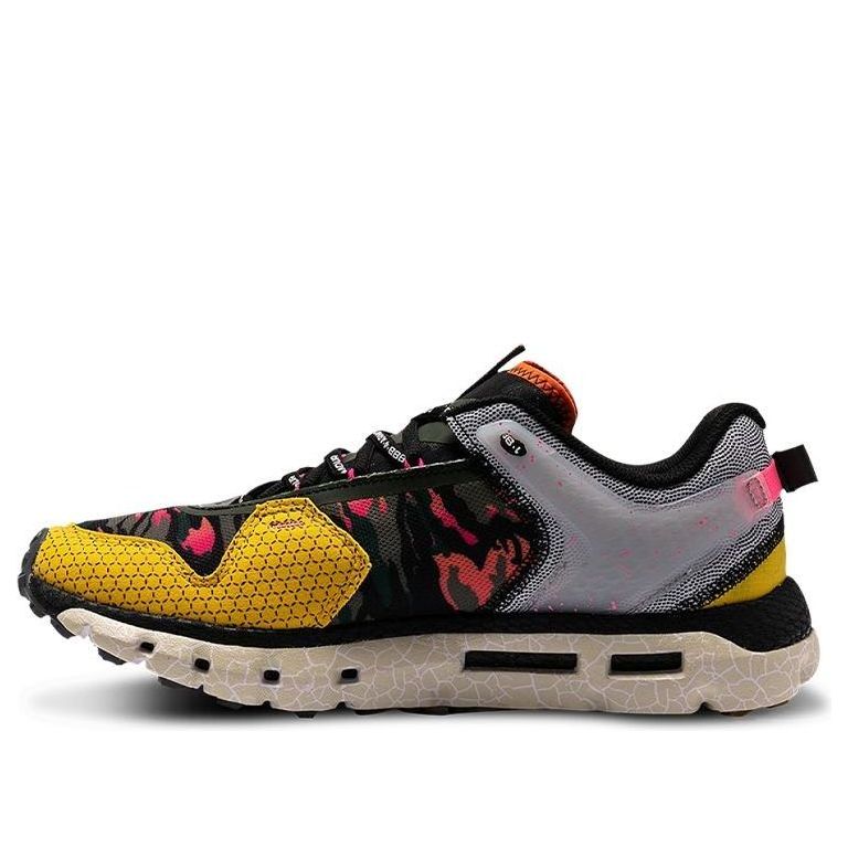 

Беговые кроссовки Under Armour Hovr Summit Cllsn Crs Prt 'Black Yellow Gray'