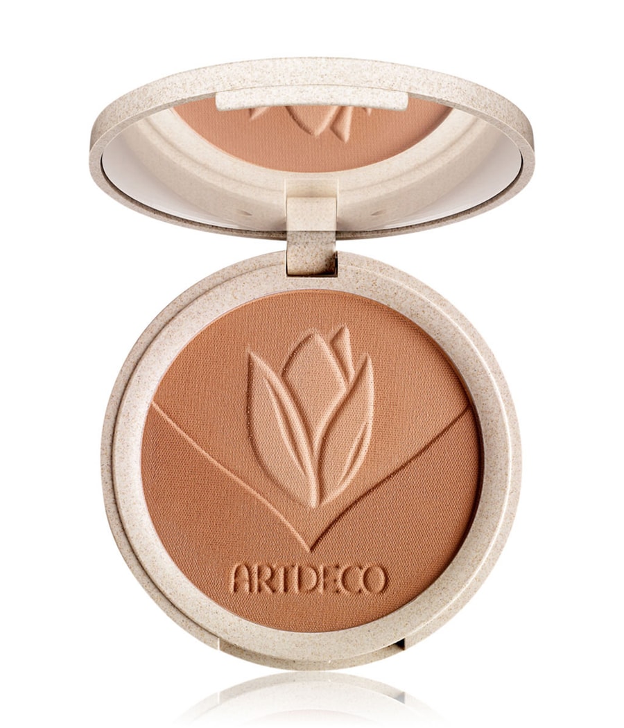 

Бронзер ARTDECO Natural Skin Bronzer Green Couture, bronzing hues, 9 ml