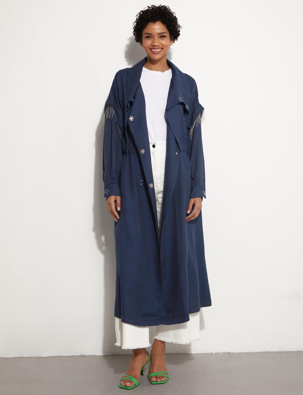 

Абая Striped Low Shoulder Abaya Navy Kayra