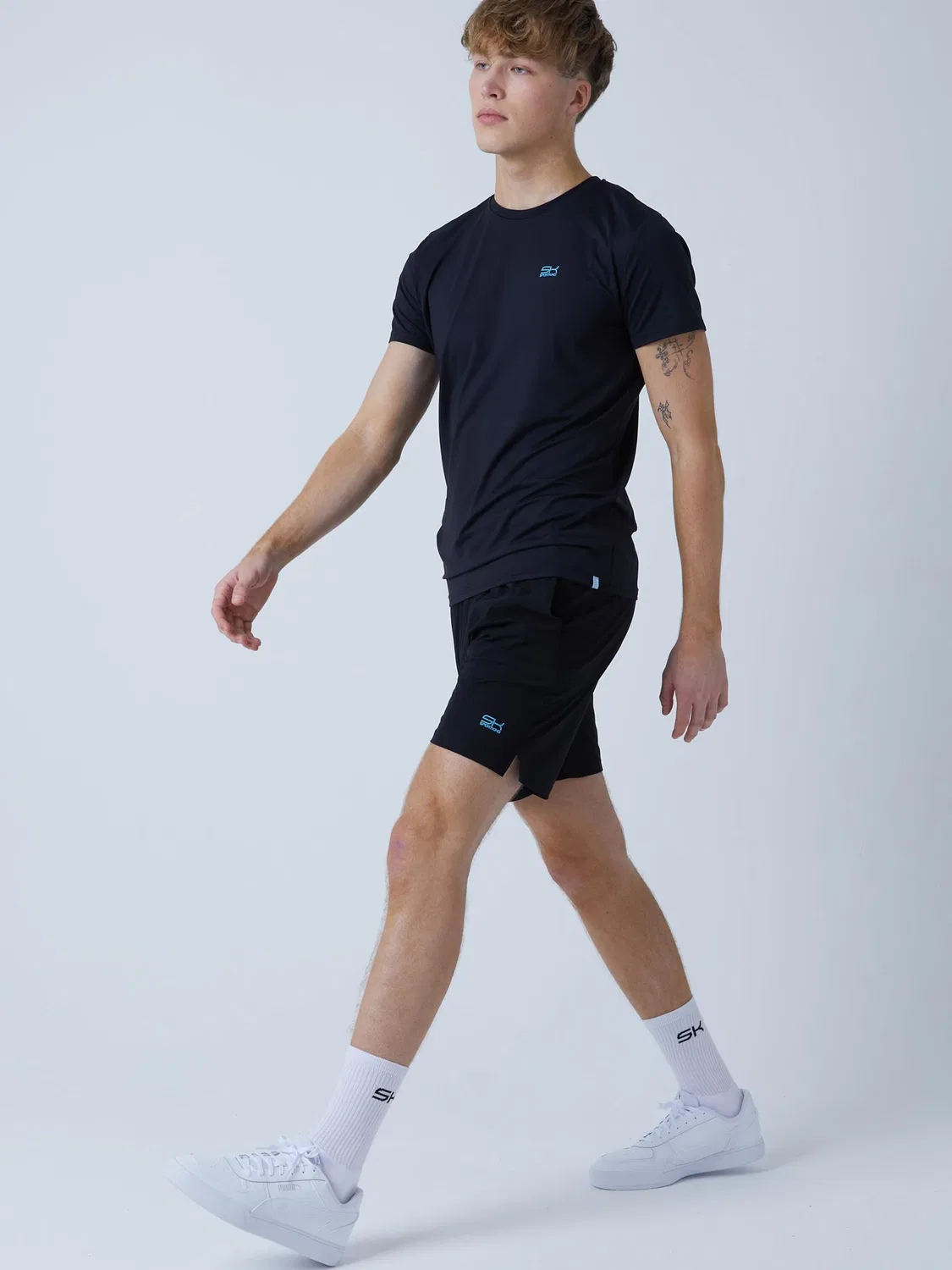 Спортивные шорты Sportkind Regular Workout Pants Shorts regular черного цвета — фото 4