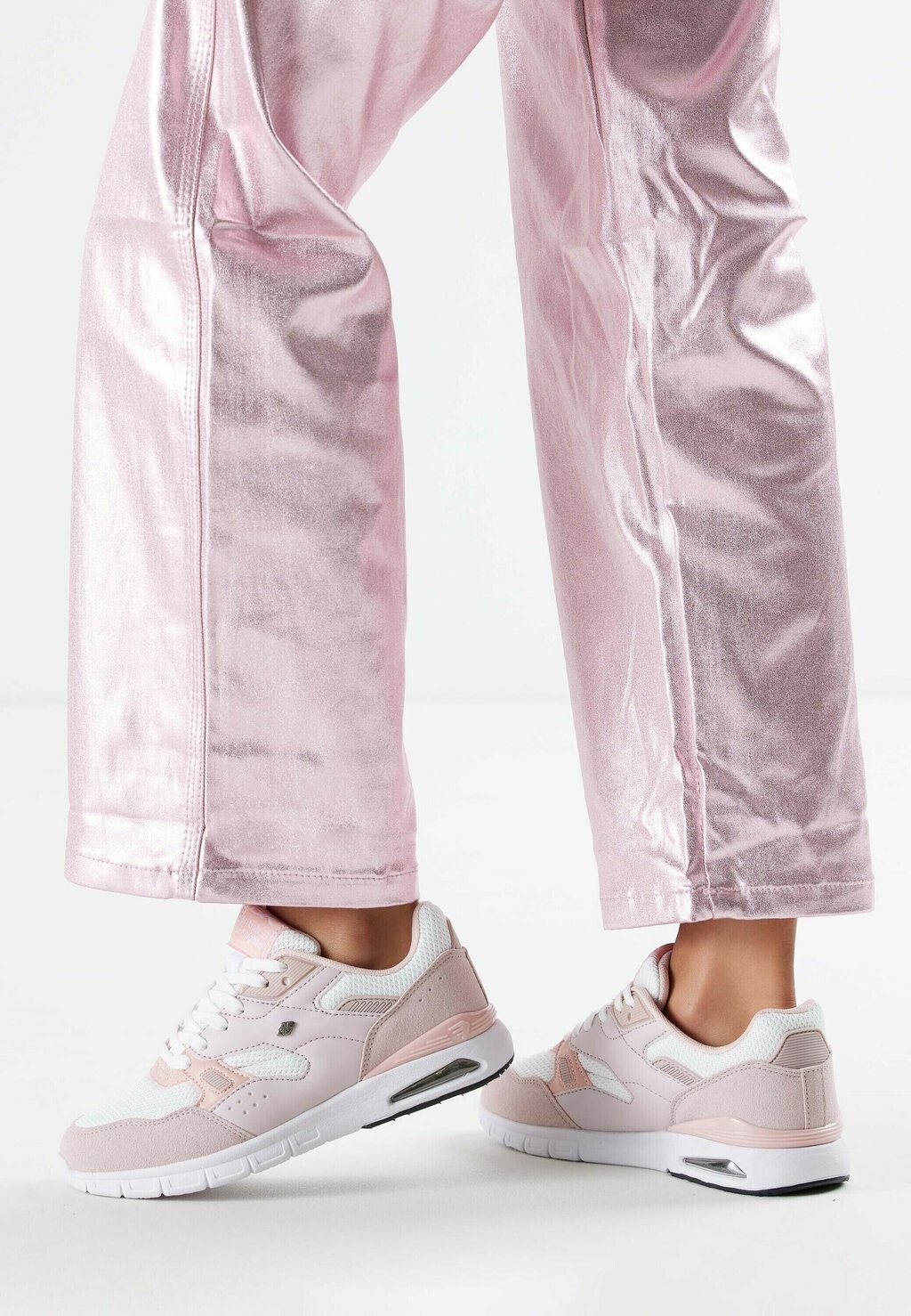 

Низкие кроссовки Lane British Knights, цвет lt pink white