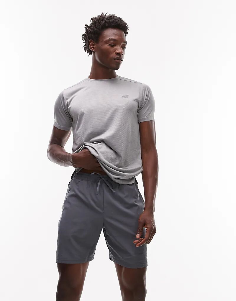 

New Balance Sport essentials Шорты 7 дюймов в цвете графит