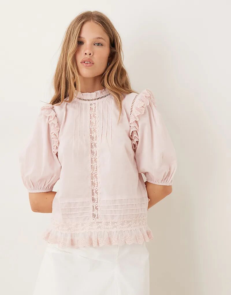 

Топ с короткими рукавами и кружевом, вставками из рюшей ASOS DESIGN розового цвета