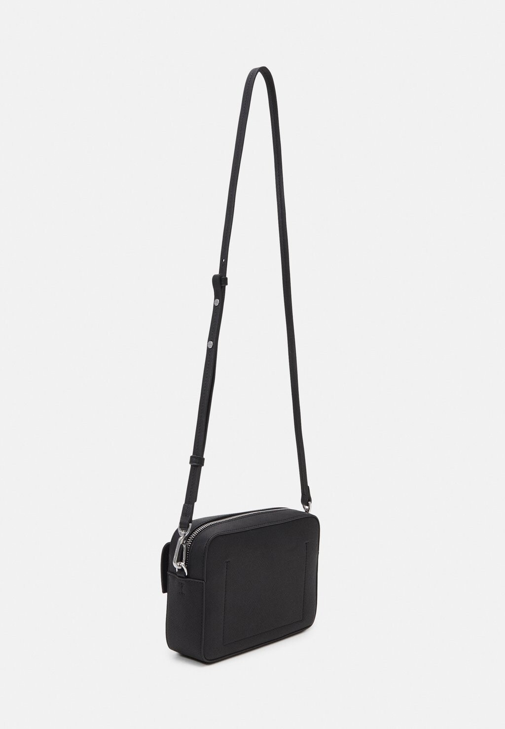 

Сумка через плечо LINEAR CAMERA BAG Calvin Klein, черный