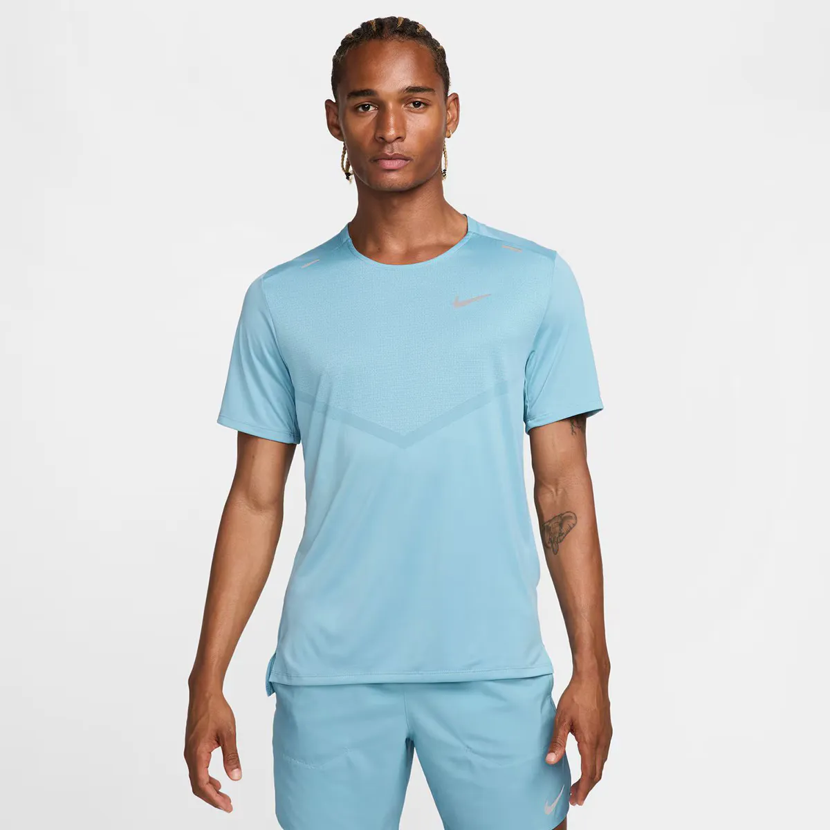 

Мужская футболка Nike Dri-FIT Rise 365, бирюзовый