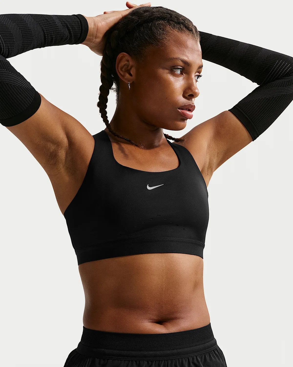 Женский спортивный бюстгальтер Nike Swift с высокой поддержкой и легкой подкладкой, Black/Silver