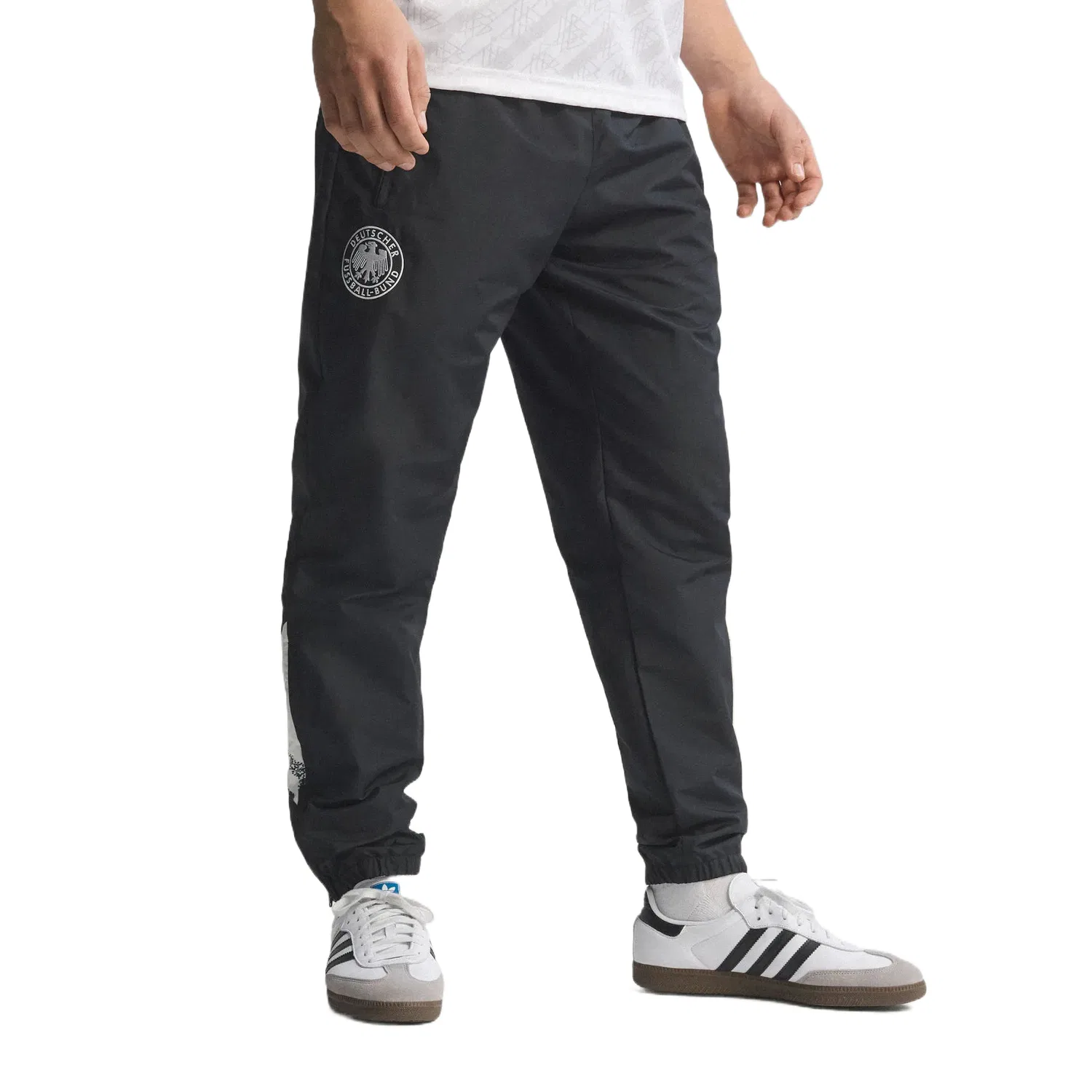 Тренировочные штаны Adidas Knitted Sweatpants черные — фото 3