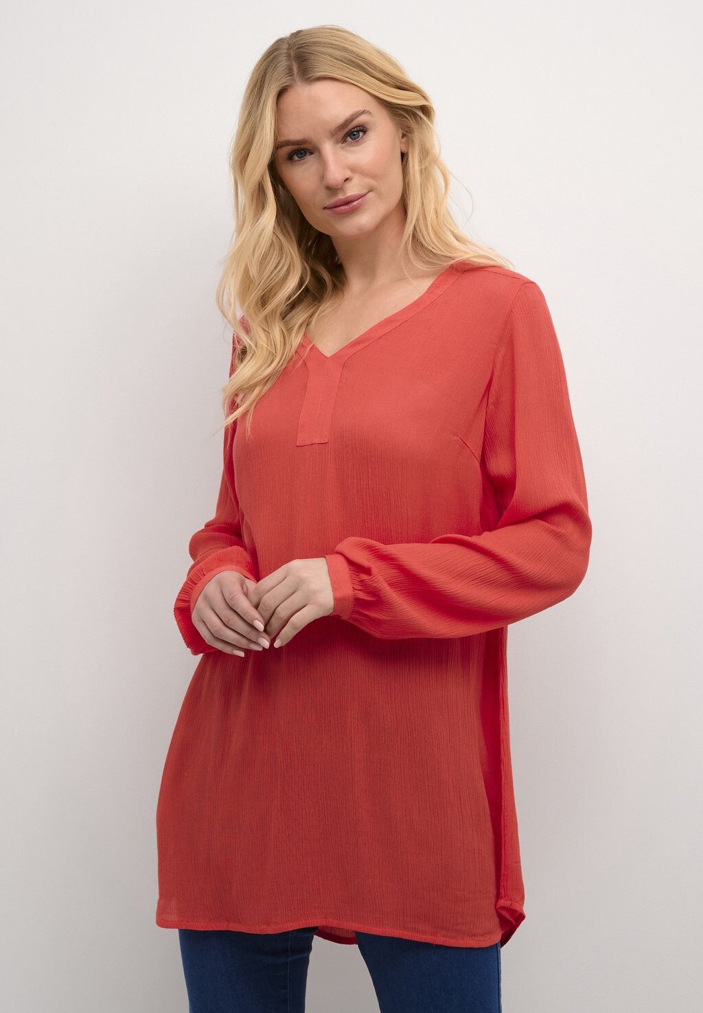 

Туника AMBER V-NECK Kaffe, цвет cayenne