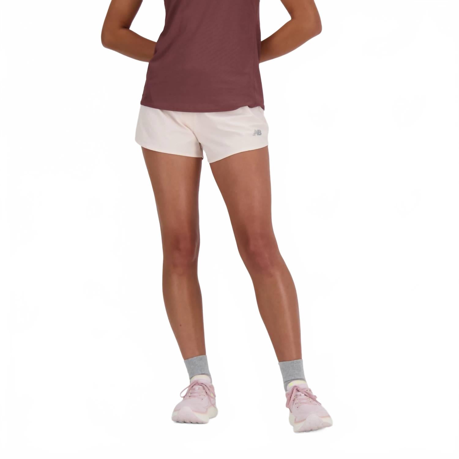 

Женские шорты Mid Rise Rc в цвете персиковый цветок New Balance