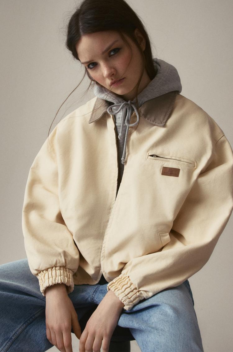

Рабочая куртка из парусины Pull And Bear, экрю