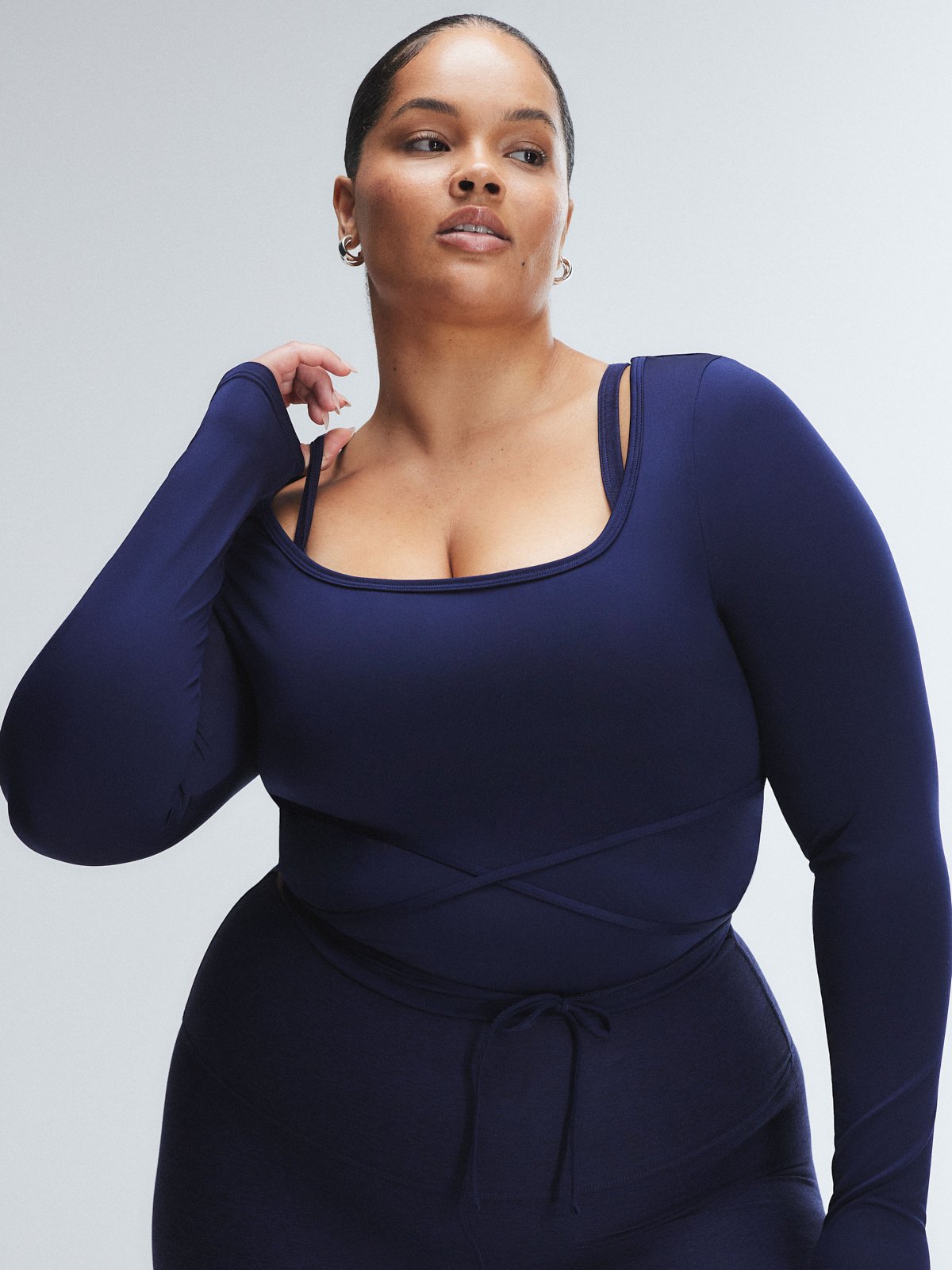

Топ с длинными рукавами Savage X Fenty Light Layer Scoop-Neck Cropped Tie, цвет Dark & Stormy Blue