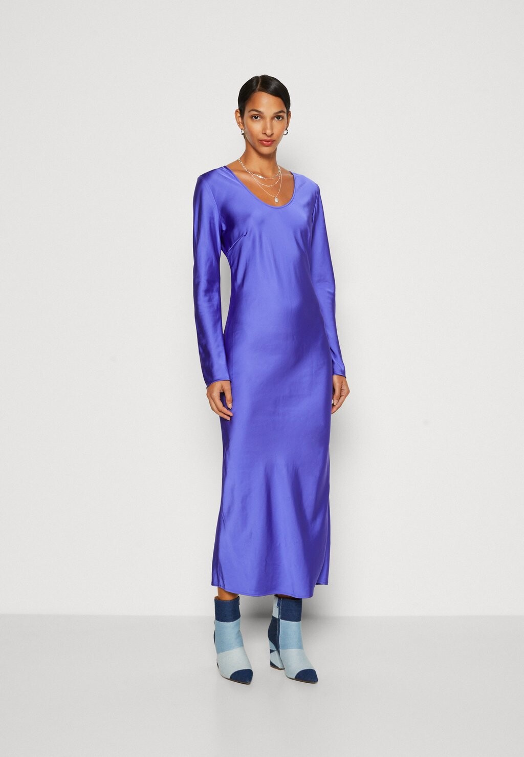 

Вечернее платье ALINA DRESS Samsøe Samsøe, фиолетовый, Черный, Вечернее платье ALINA DRESS Samsøe Samsøe, фиолетовый