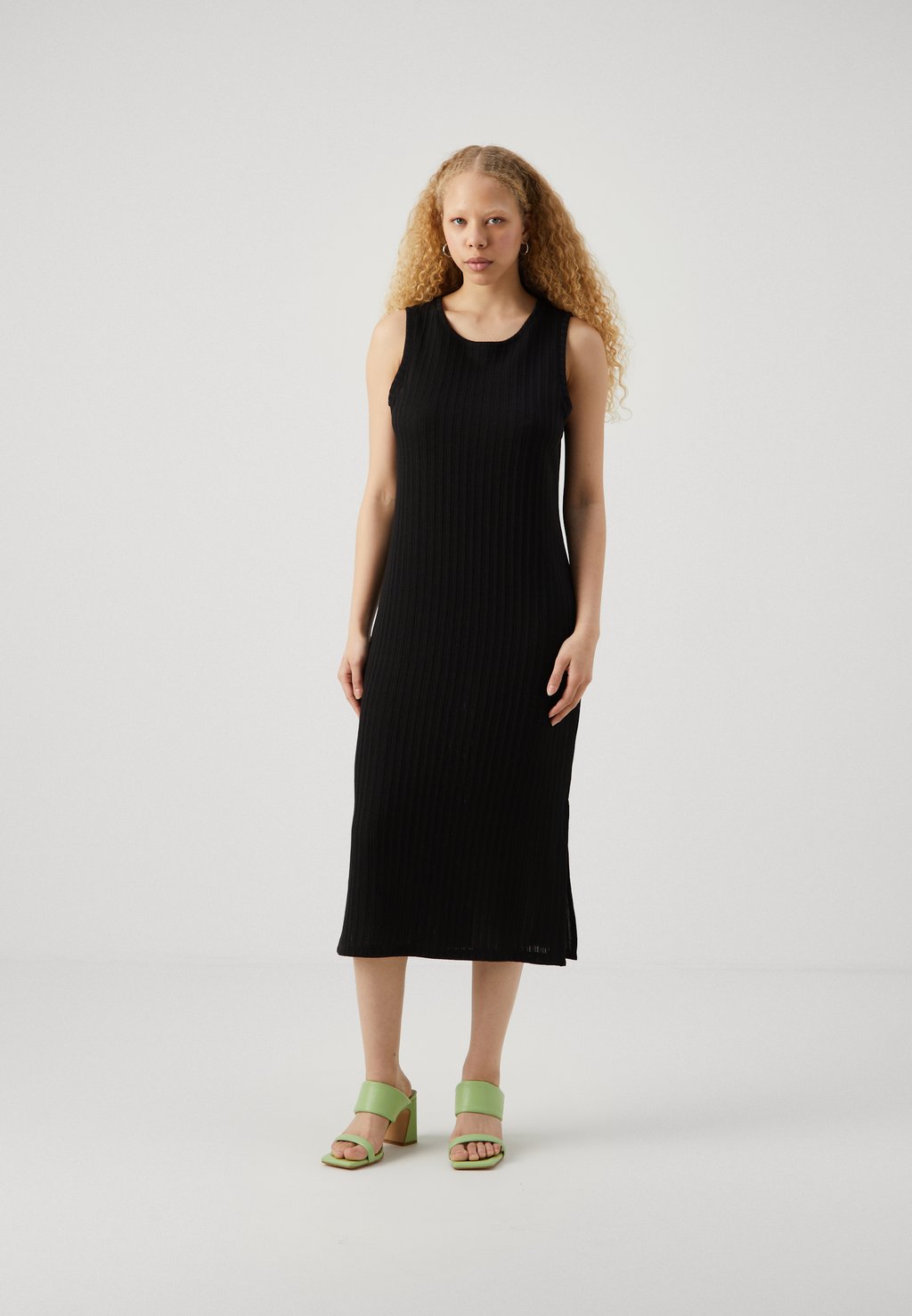 

Платье-свитер VMOLIVA CALF DRESS Vero Moda, черный