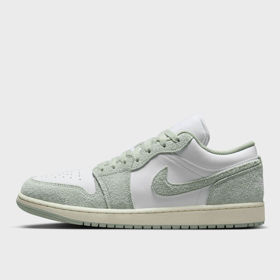 

Кроссовки Air Jordan 1 Low SE JORDAN, цвет white/seafoam-sail