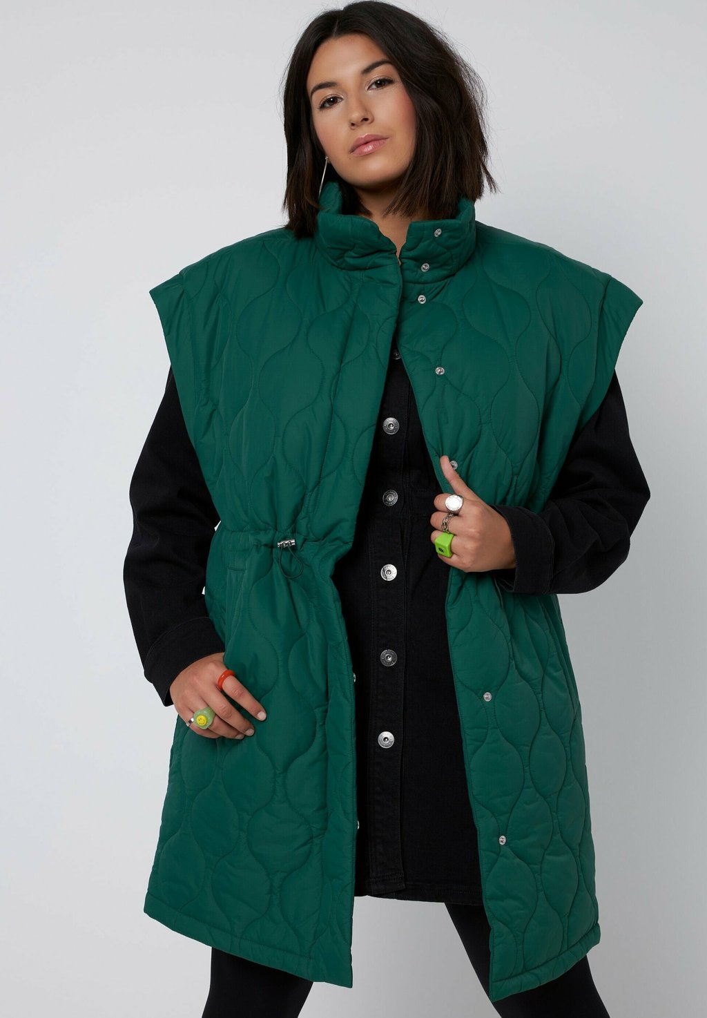 

Жилет FULLY LINED QUILTED Studio Untold, зеленый