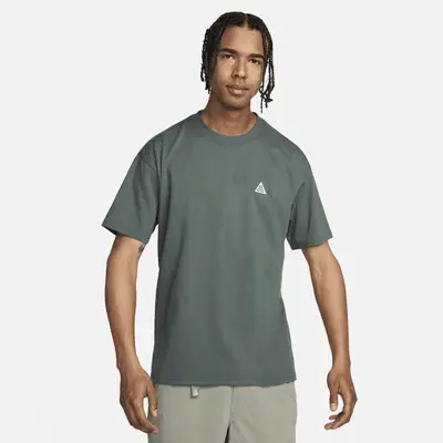 

Футболка Nike ACG, цвет Vintage Green