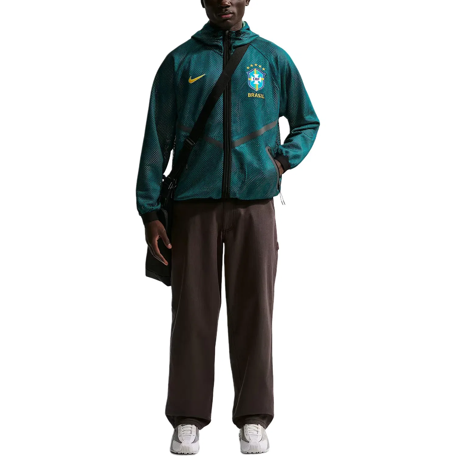 Куртка футбольная мужская Brazil Dri-FIT Anthem Nike, Geode Water Duck Cyan/Light Mint Green/Zhongxi Gold — фото 3