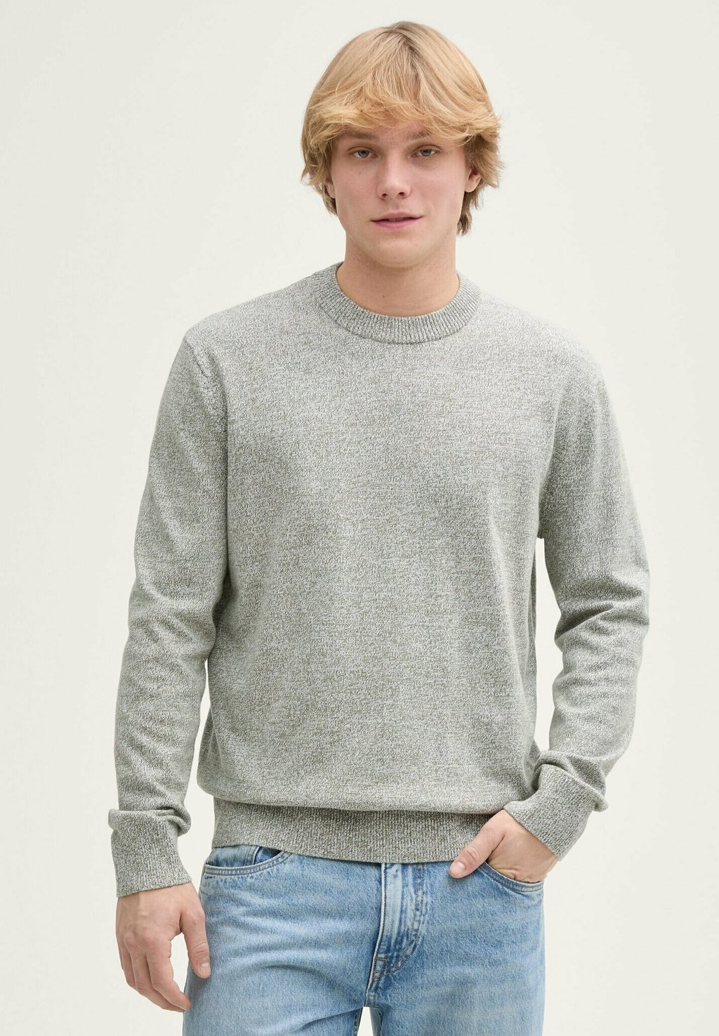 

Джемпер BASIC CREWNECK TOM TAILOR DENIM, серый