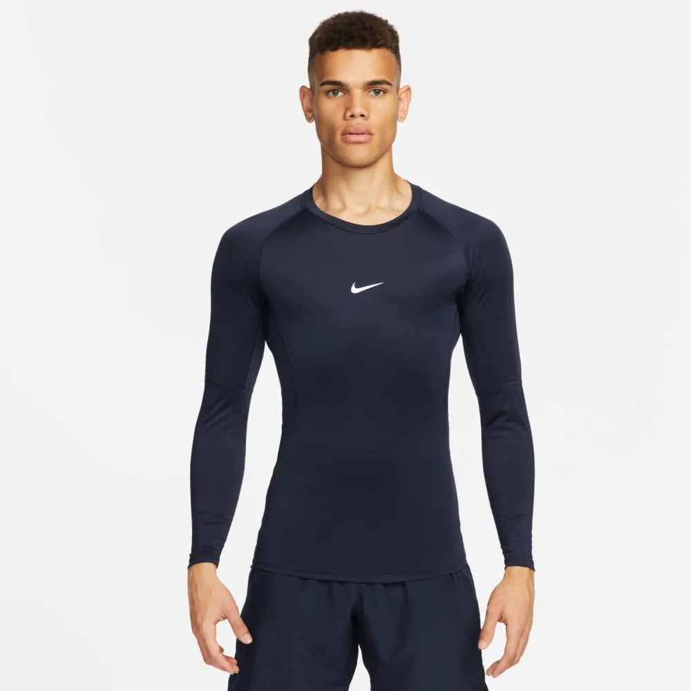 

Лонгслив Nike FB7919, черный