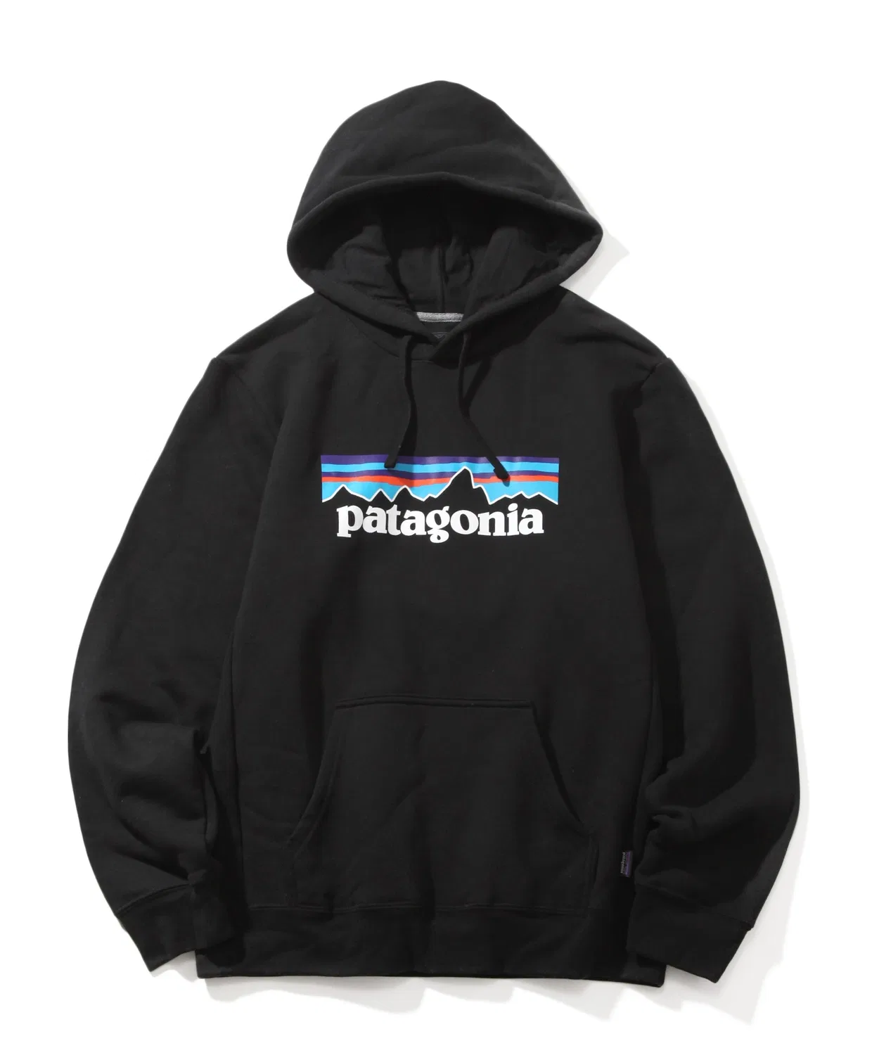 Пуловер Patagonia P-6 Logo Uprisal Hoody из переработанных материалов, черный