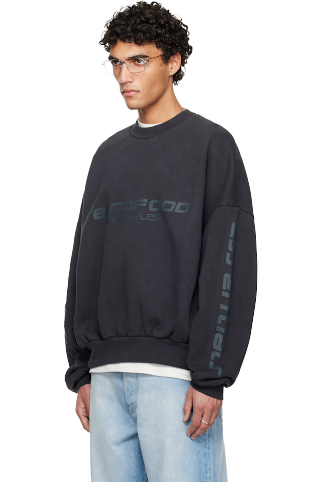 Fear Of God Essentials Черная праздничная укороченная толстовка из плотного флиса "Лос-Анджелес" — фото 4