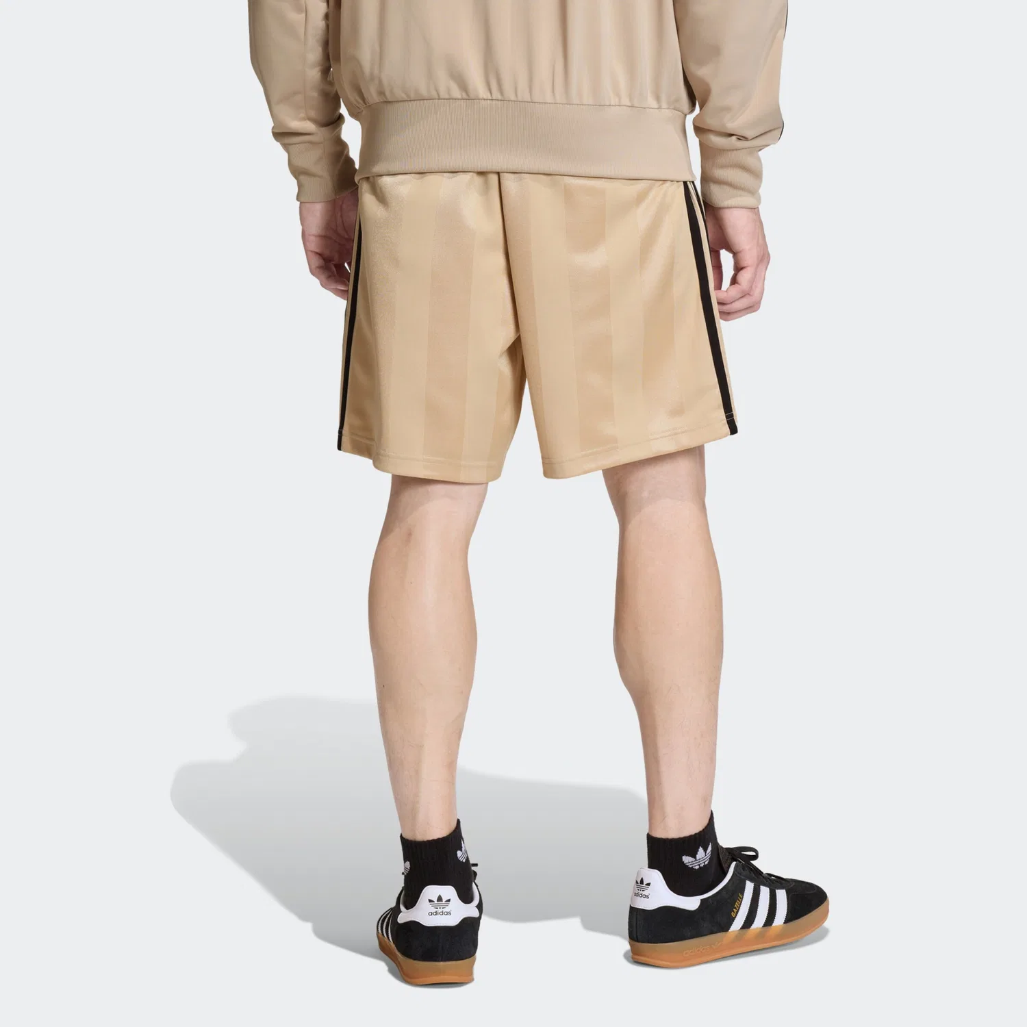 Шорты Adidas Originals свободного кроя ENGINEERED бежевого цвета — фото 3