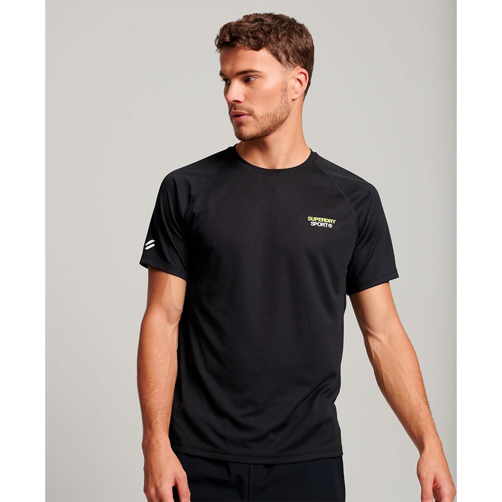 

Футболка с коротким рукавом Superdry Train Active, черный