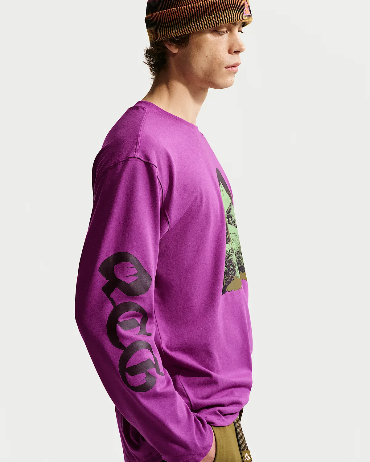 Мужская длинная футболка Dri-FIT Nike ACG, Bold Berry — фото 3