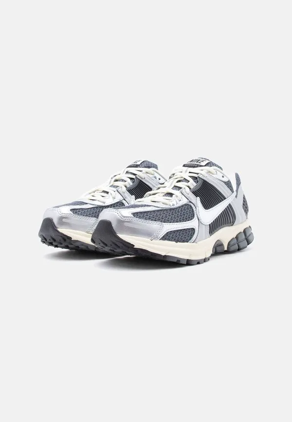 Кроссовки zoom vomero 5 Nike Sportswear, Iron Grey — фото 2