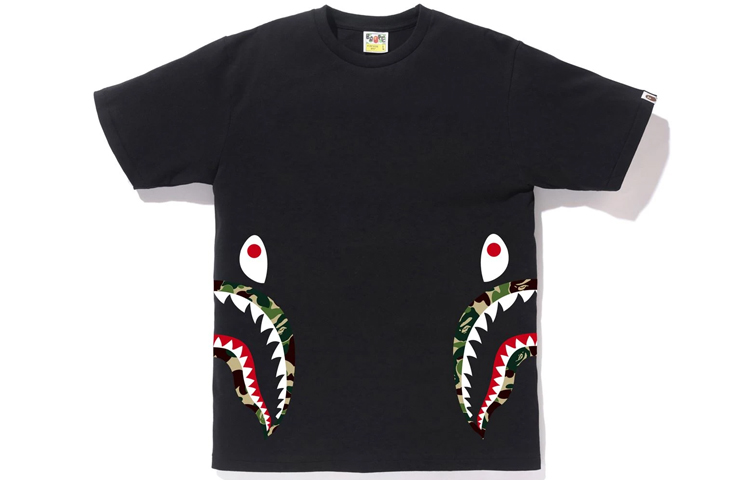 Футболка Bape Flame Side Shark A BATHING APE, черно-зеленый камуфляж — фото 4
