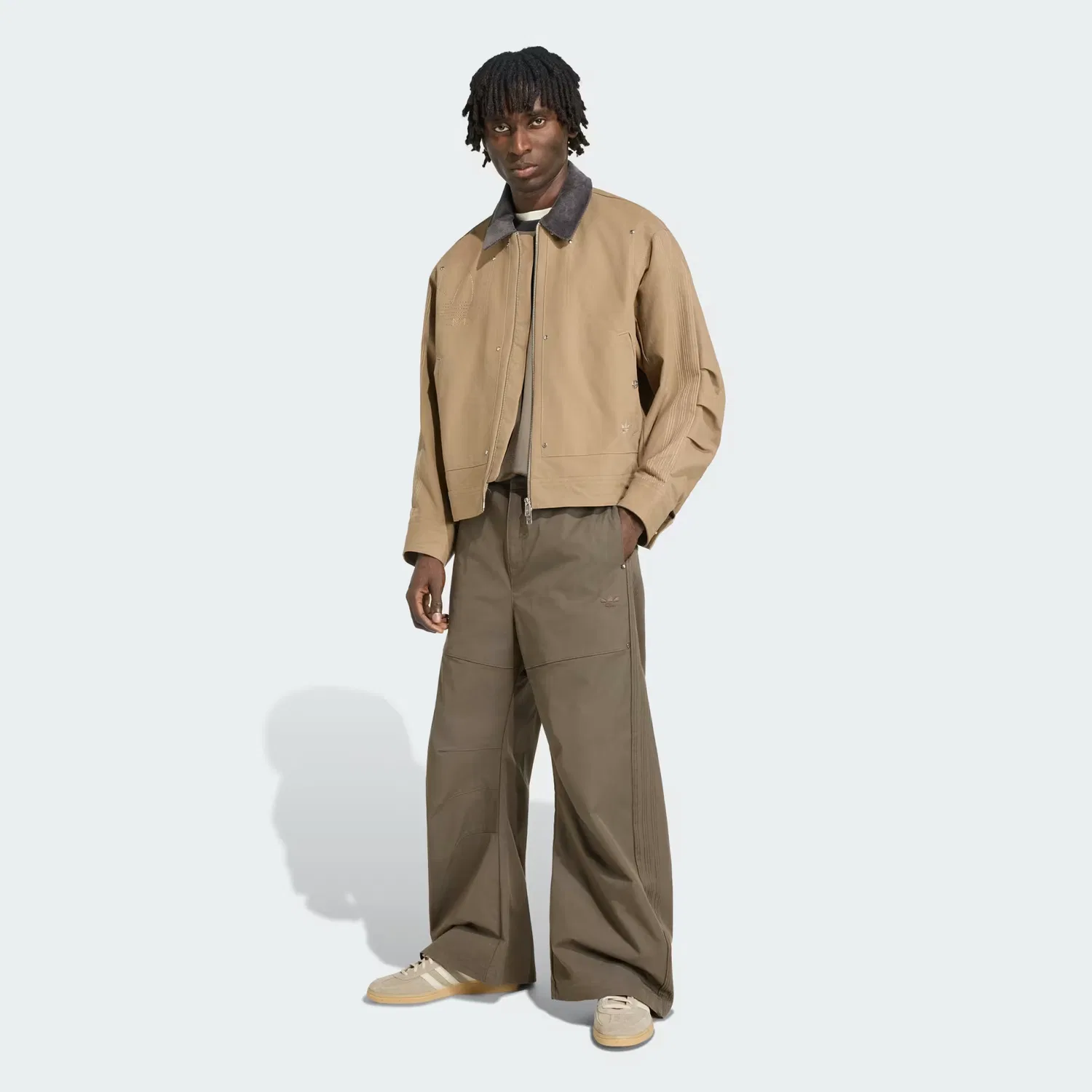 Мужская куртка-бомбер свободного кроя Premium Essentials adidas Originals, хаки — фото 3