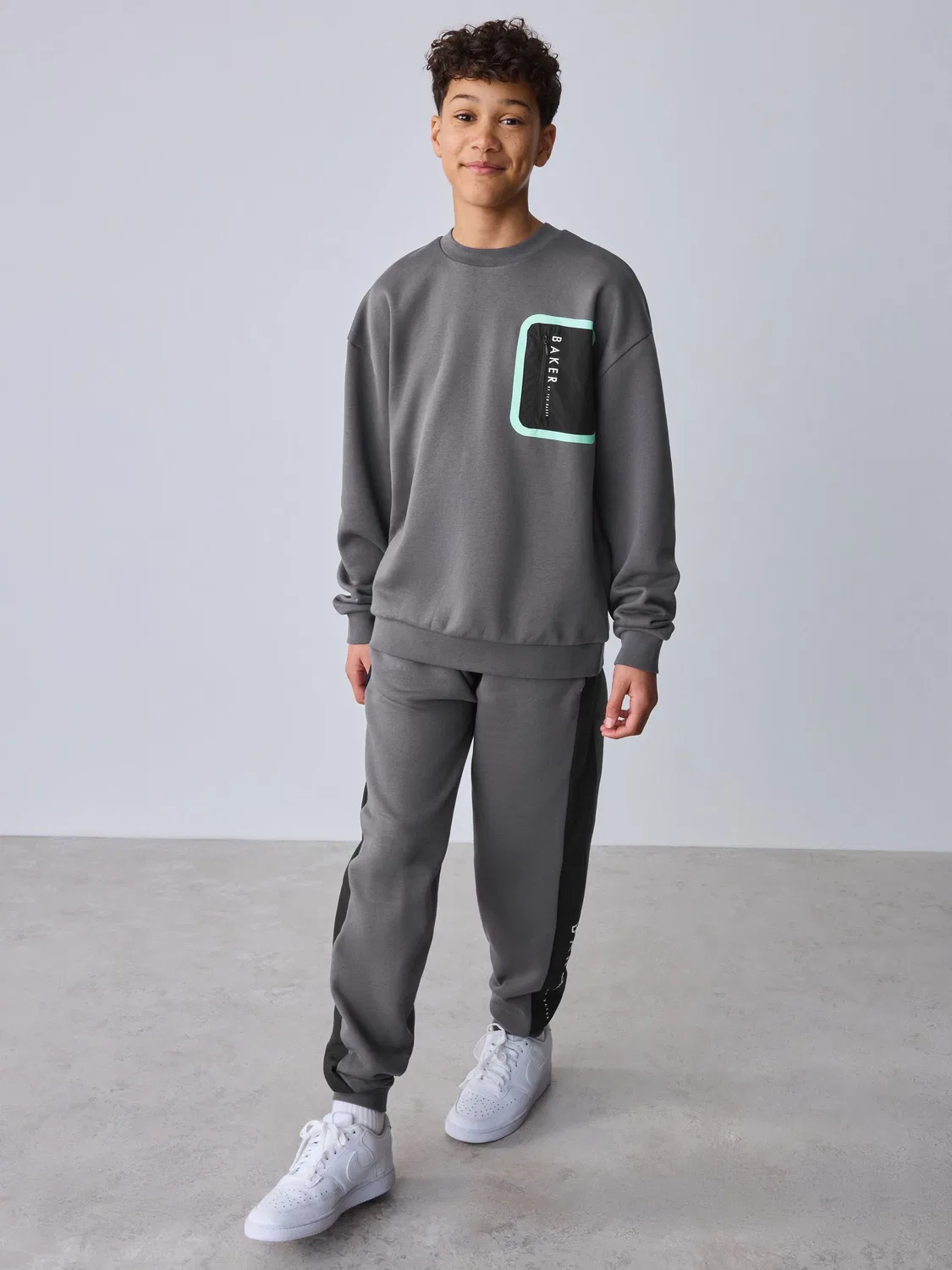 Спортивный костюм Oversized Pocket Baker by Ted Baker, серый — фото 2