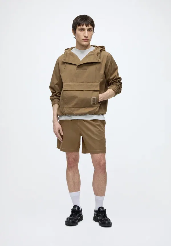 Летняя куртка Lacoste — фото 2