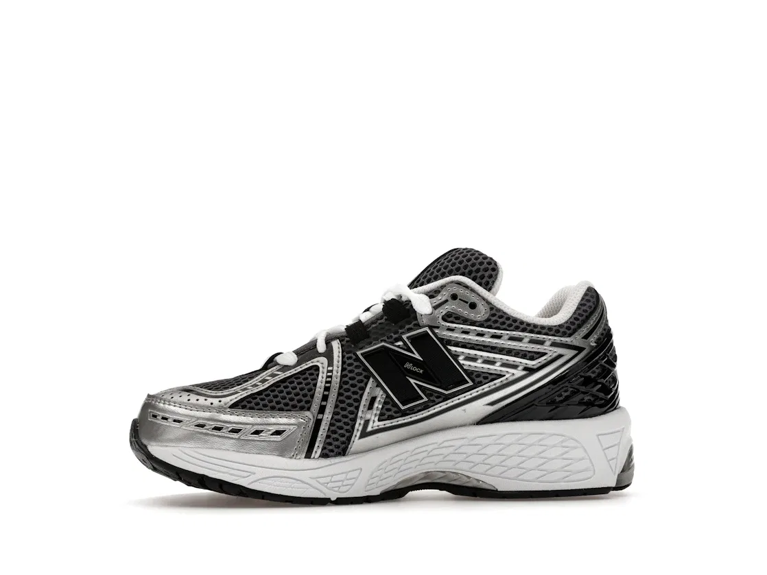 Детские кроссовки Lifestyle New Balance 1906R, Silver Metalic Black — фото 3