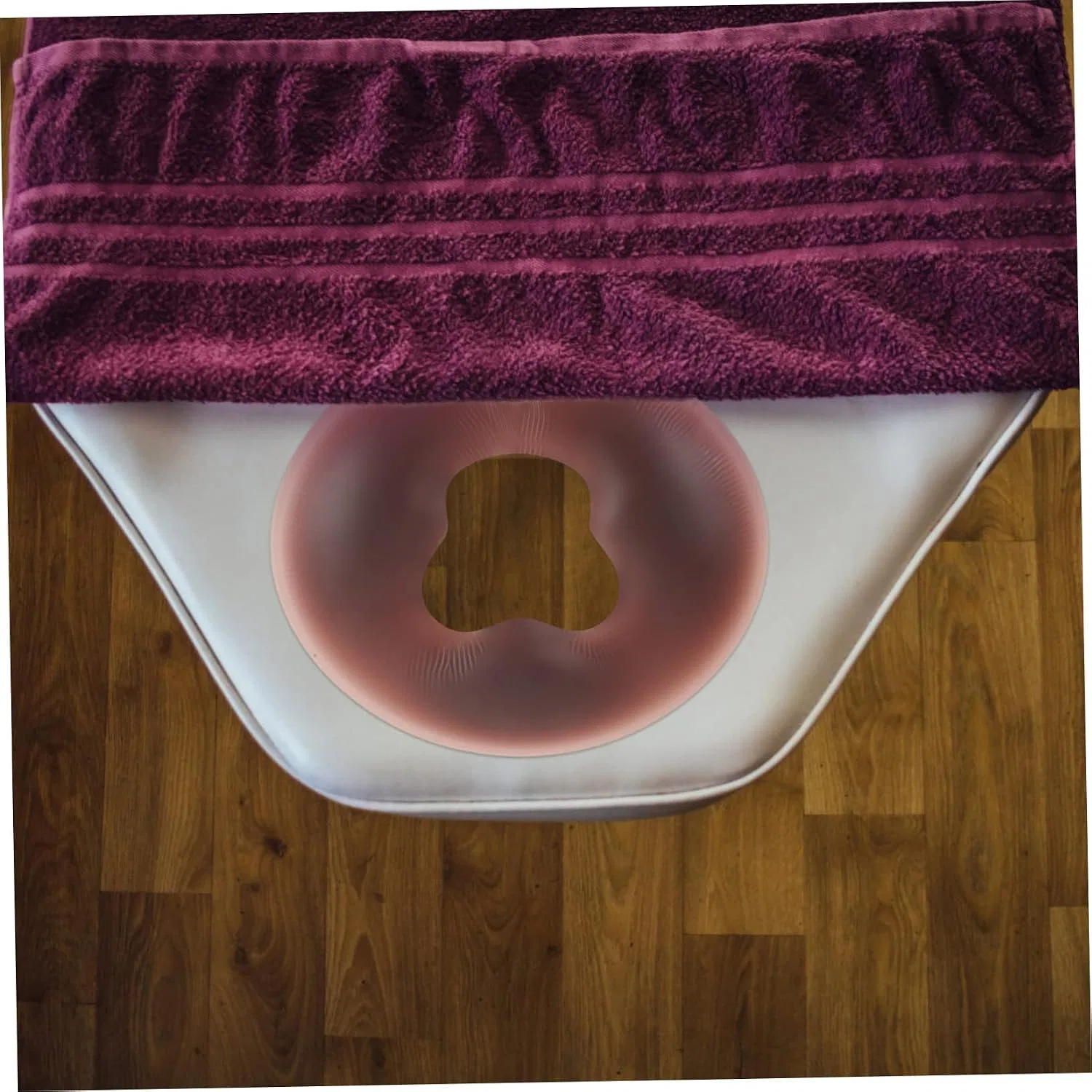 Массажная подушка для лица Silicone, кофейный Oatipho — фото 3