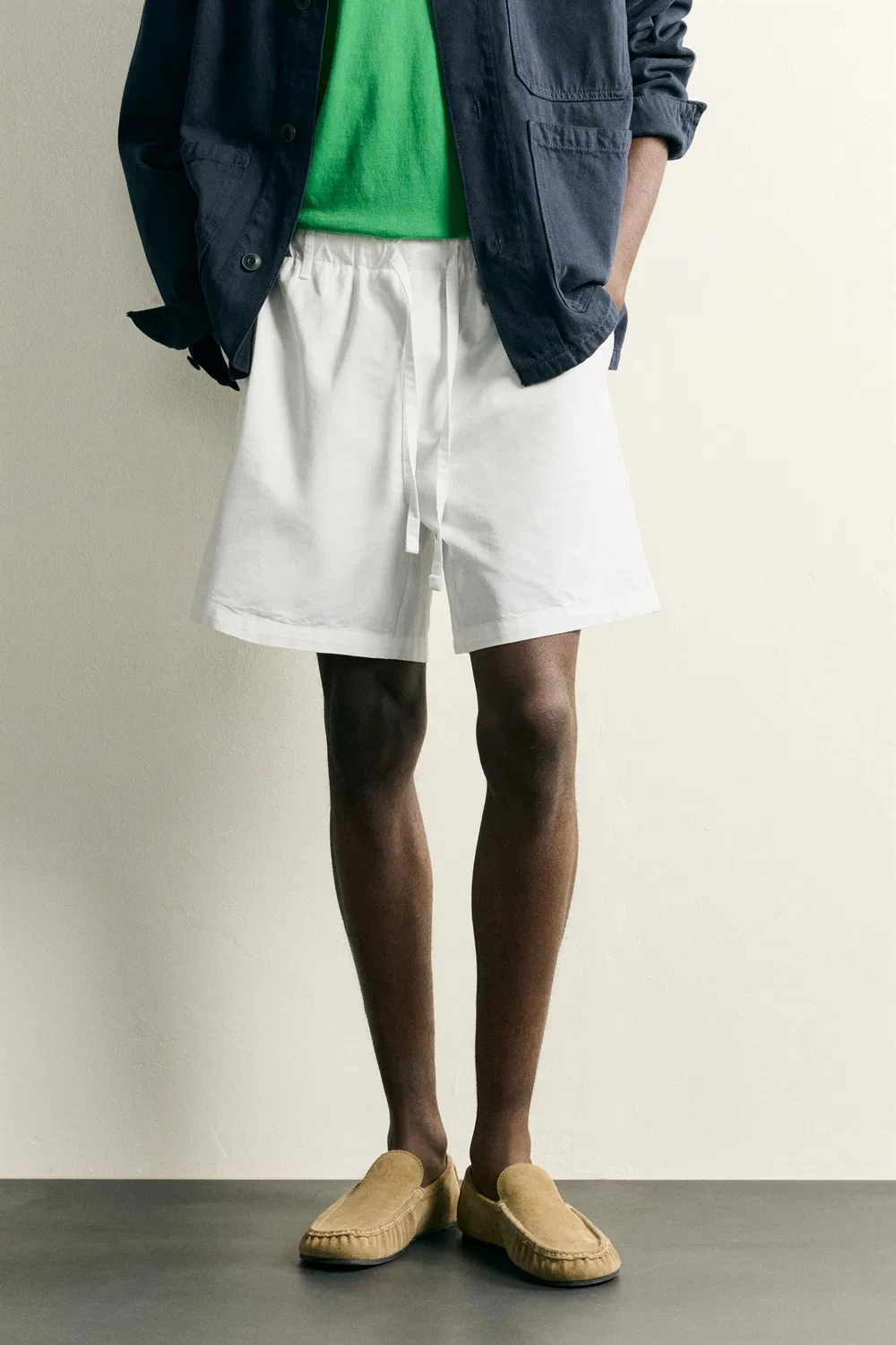 Хлопковые/лиоцелловые шорты-бермуды стандартного кроя ZARA, Oyster-white — фото 2