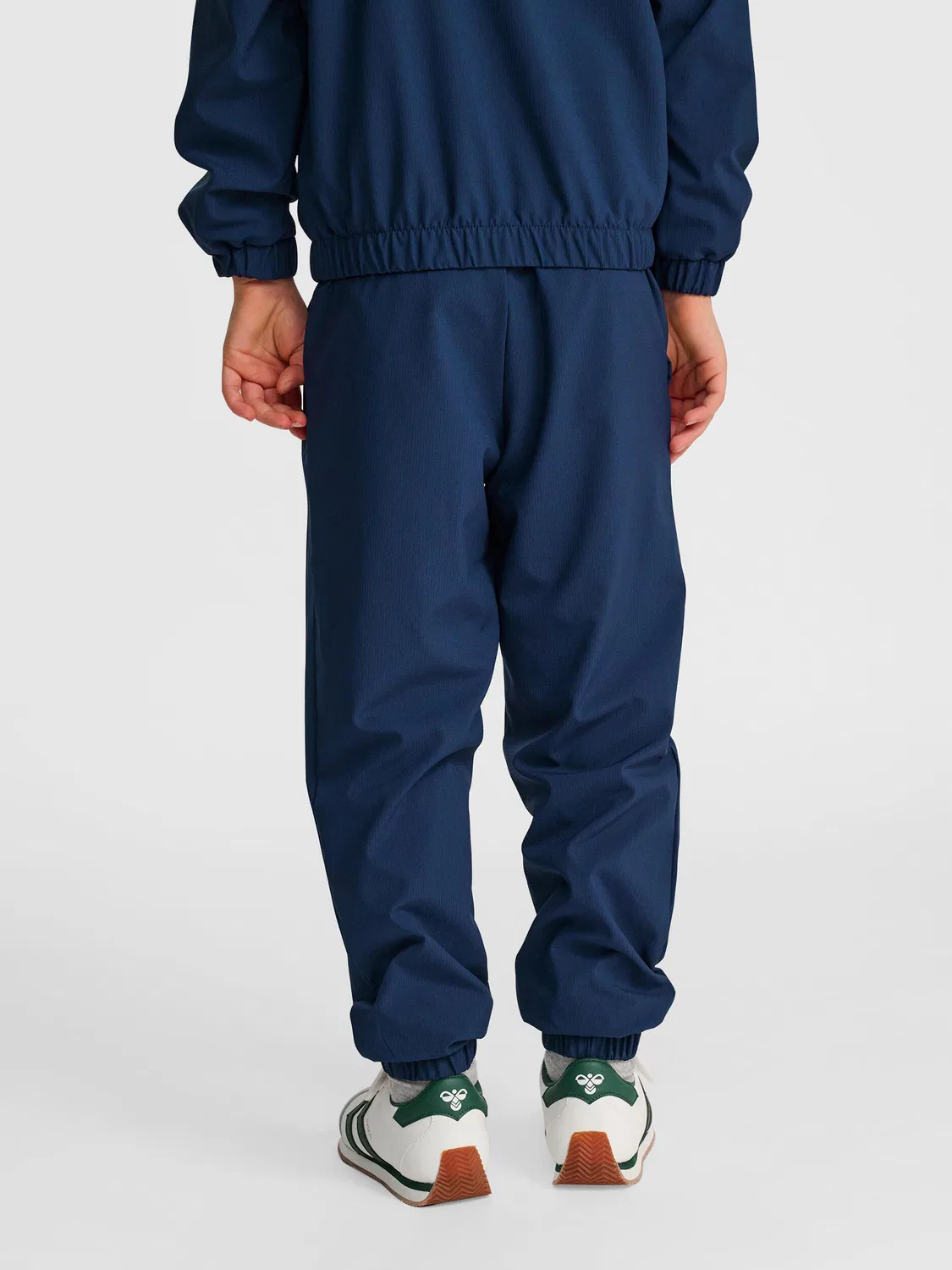 Детские брюки свободного кроя с боковыми карманами Hmljr Loose Hummel, Blau Navyblau Gletscherblau — фото 4