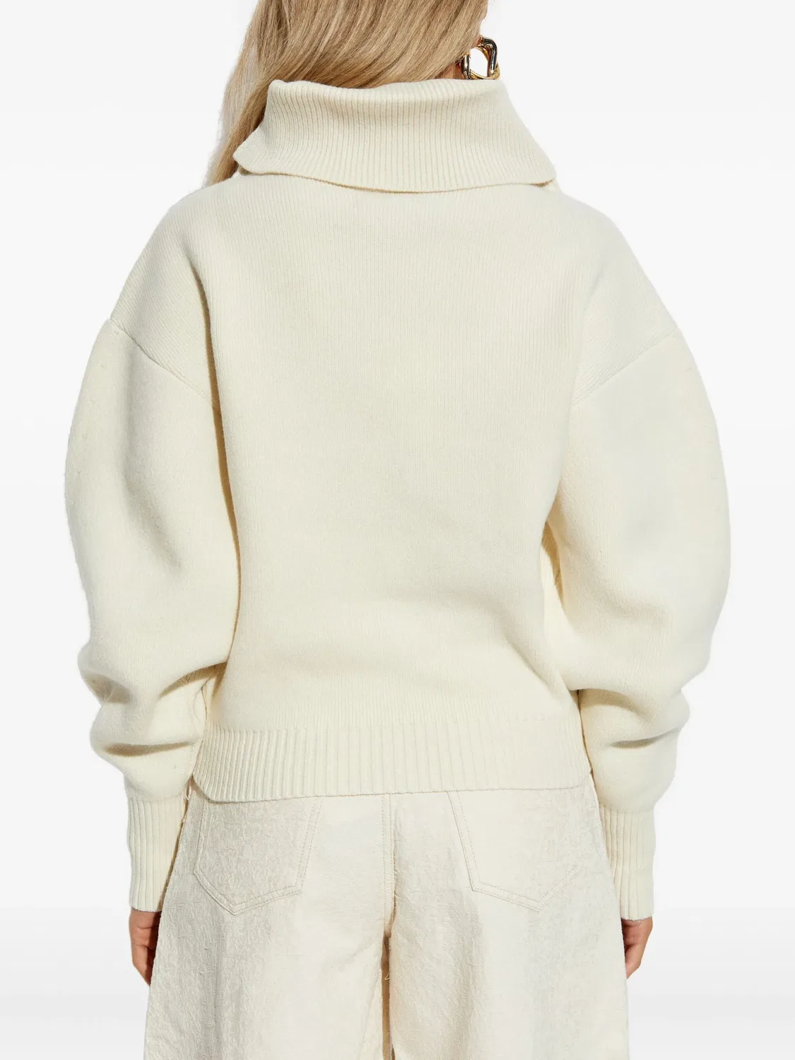 Свитер с вышивкой Pallone Jacquemus, нейтральный — фото 4