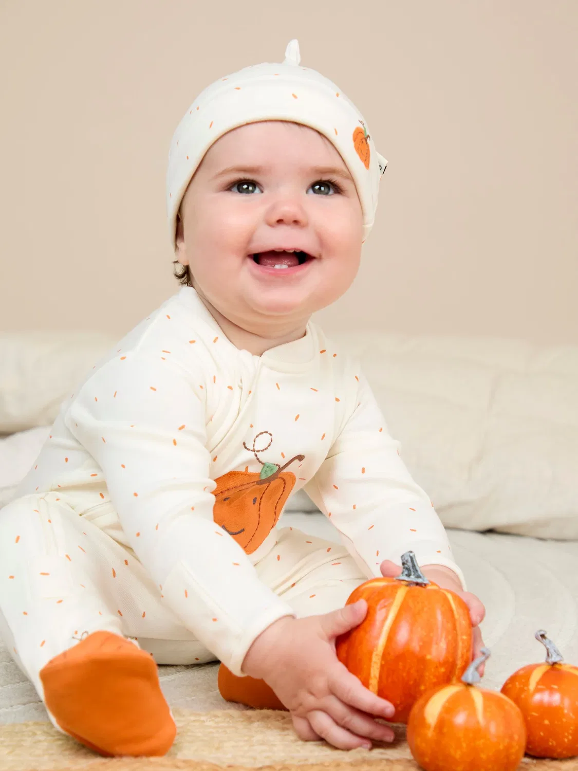 Комбинезон-слип с аппликацией тыквы Jojo Maman Bébé, Cream Speckled Pumpkin