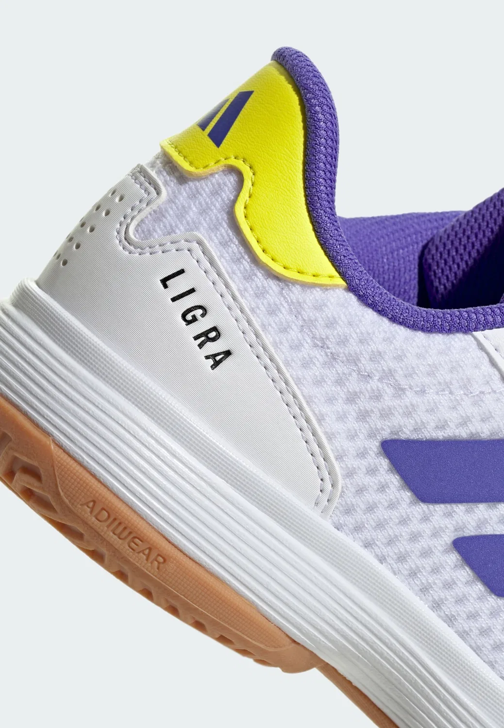 Спортивные кроссовки Adidas Performance Ligra 8 белого цвета — фото 4